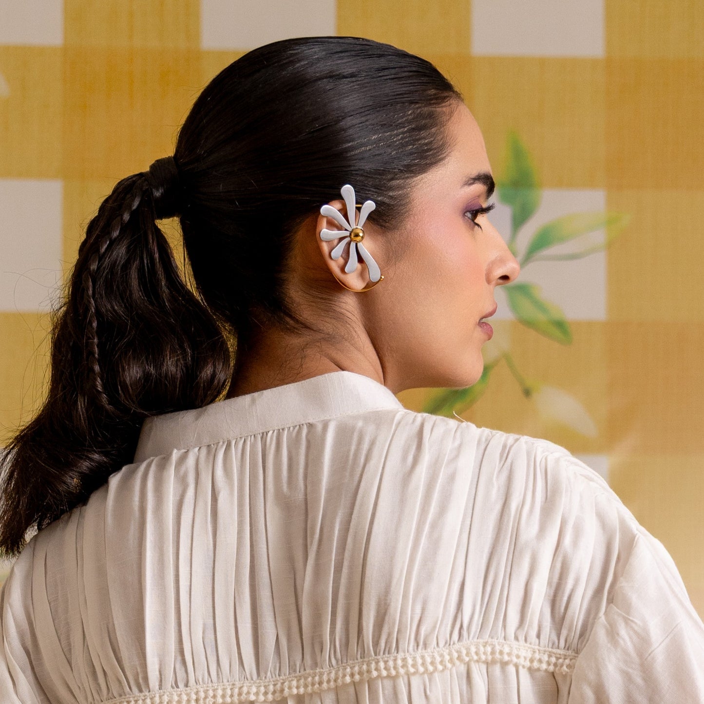 Flouris 18K Gold Plated Earcuff