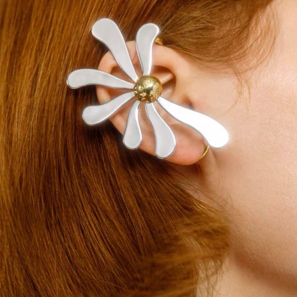 Flouris 18K Gold Plated Earcuff