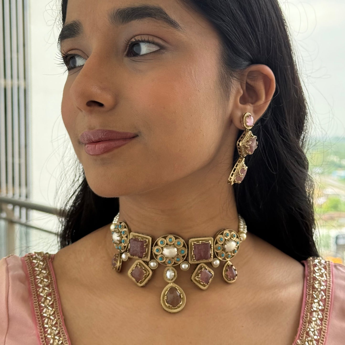 Gulnaar Pearl Necklace Set