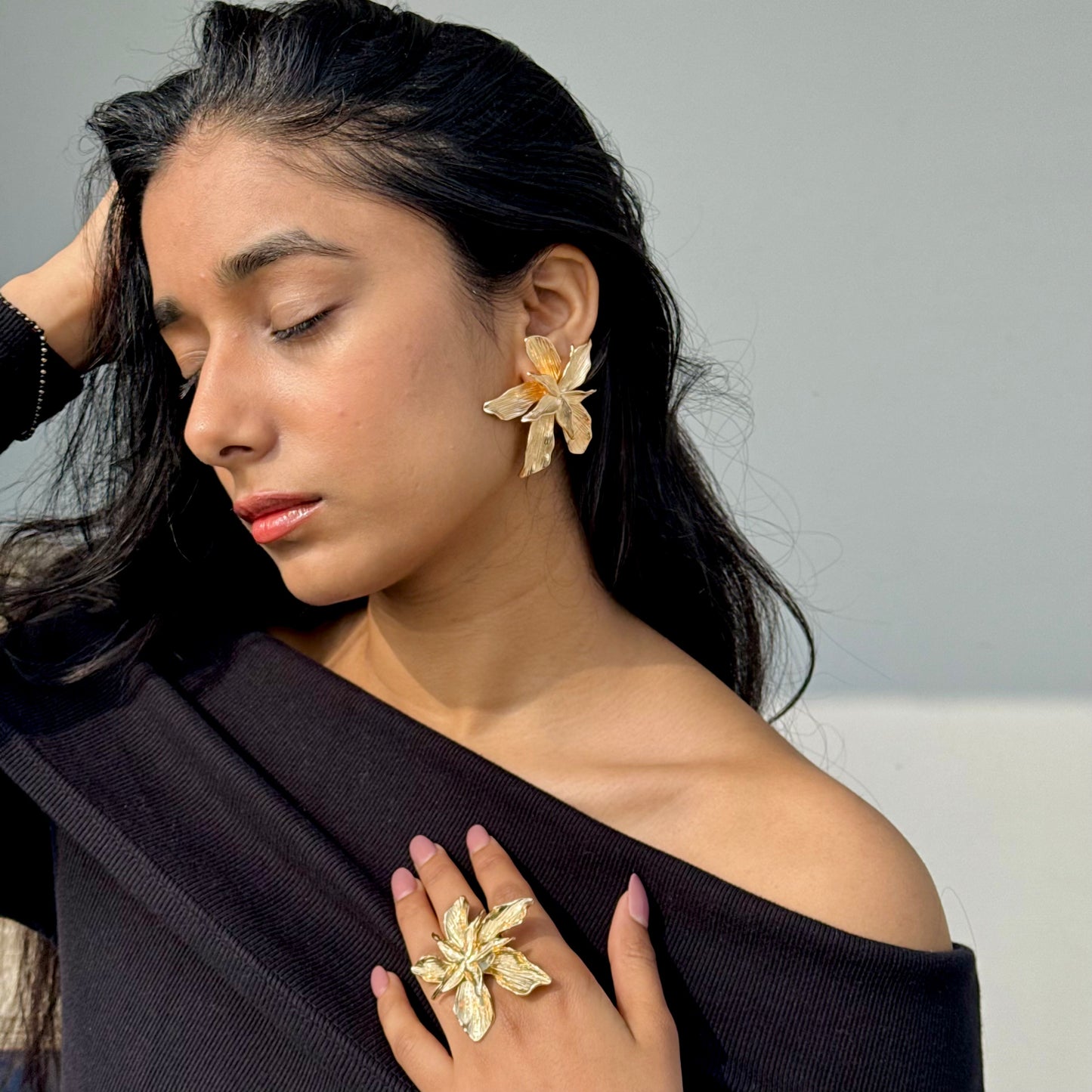 Romania Statement Flower Gold Combo (Earring+Ring)