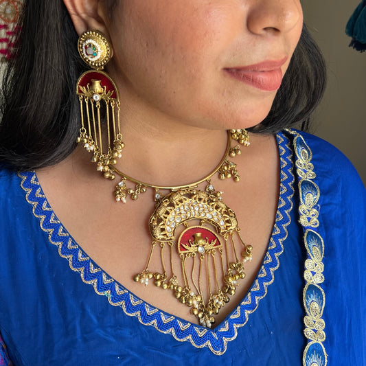 Ghoomar Red Brass Hasli Set