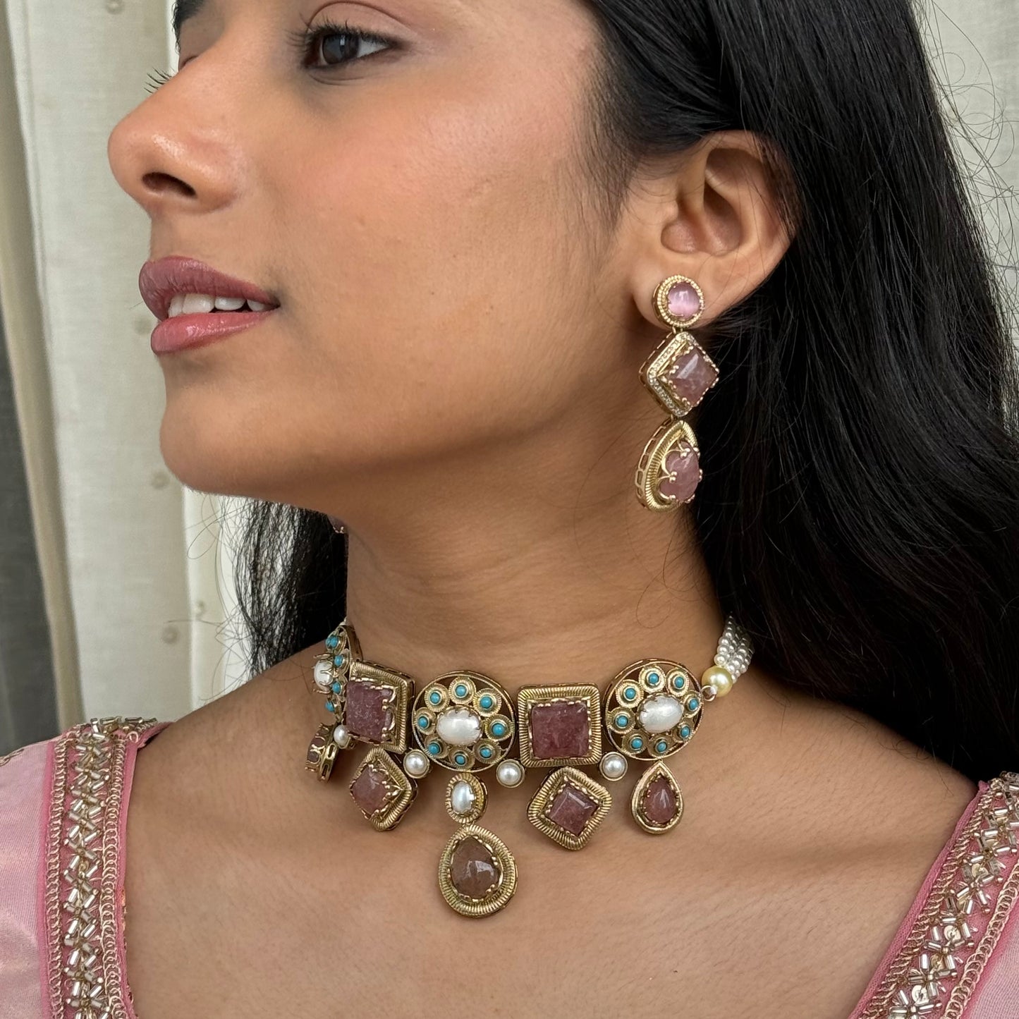 Gulnaar Pearl Necklace Set