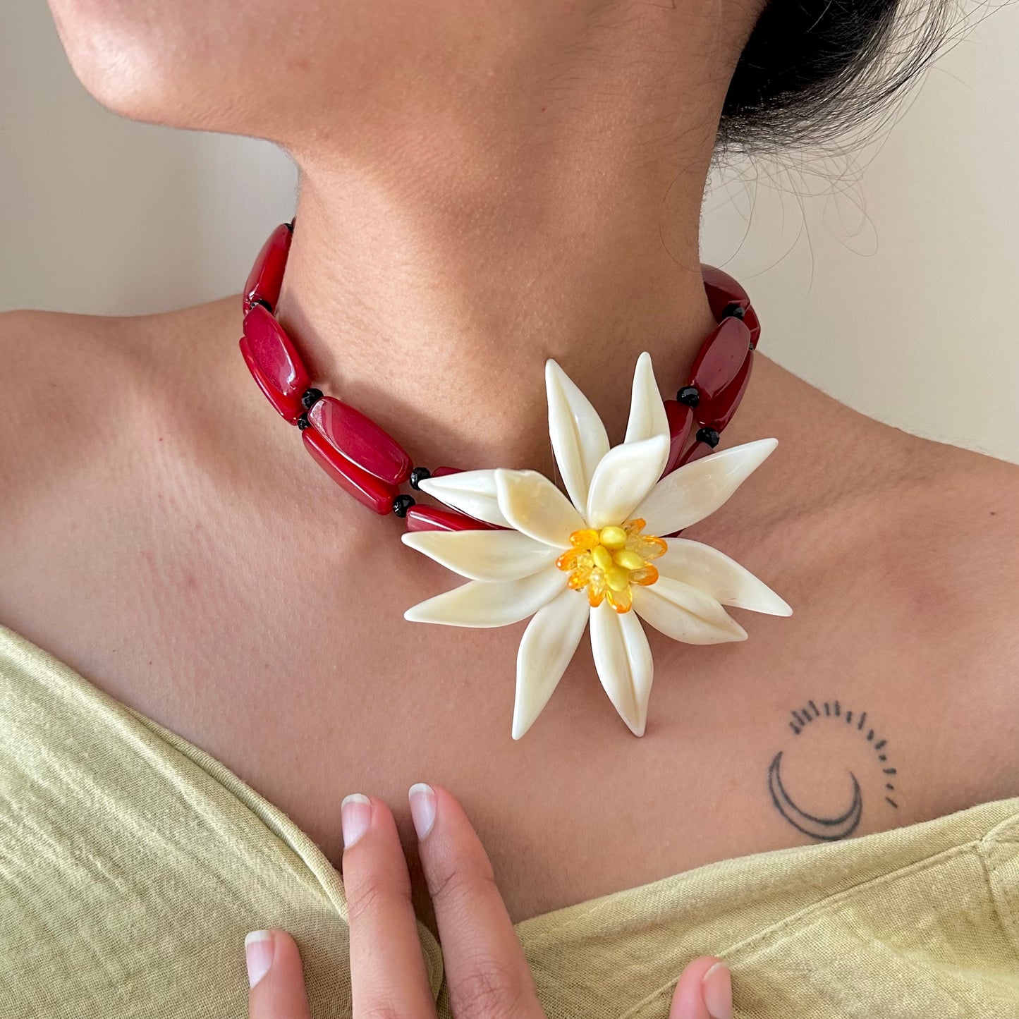Tropical Flower Detailed Handmade Beaded Neckpiece