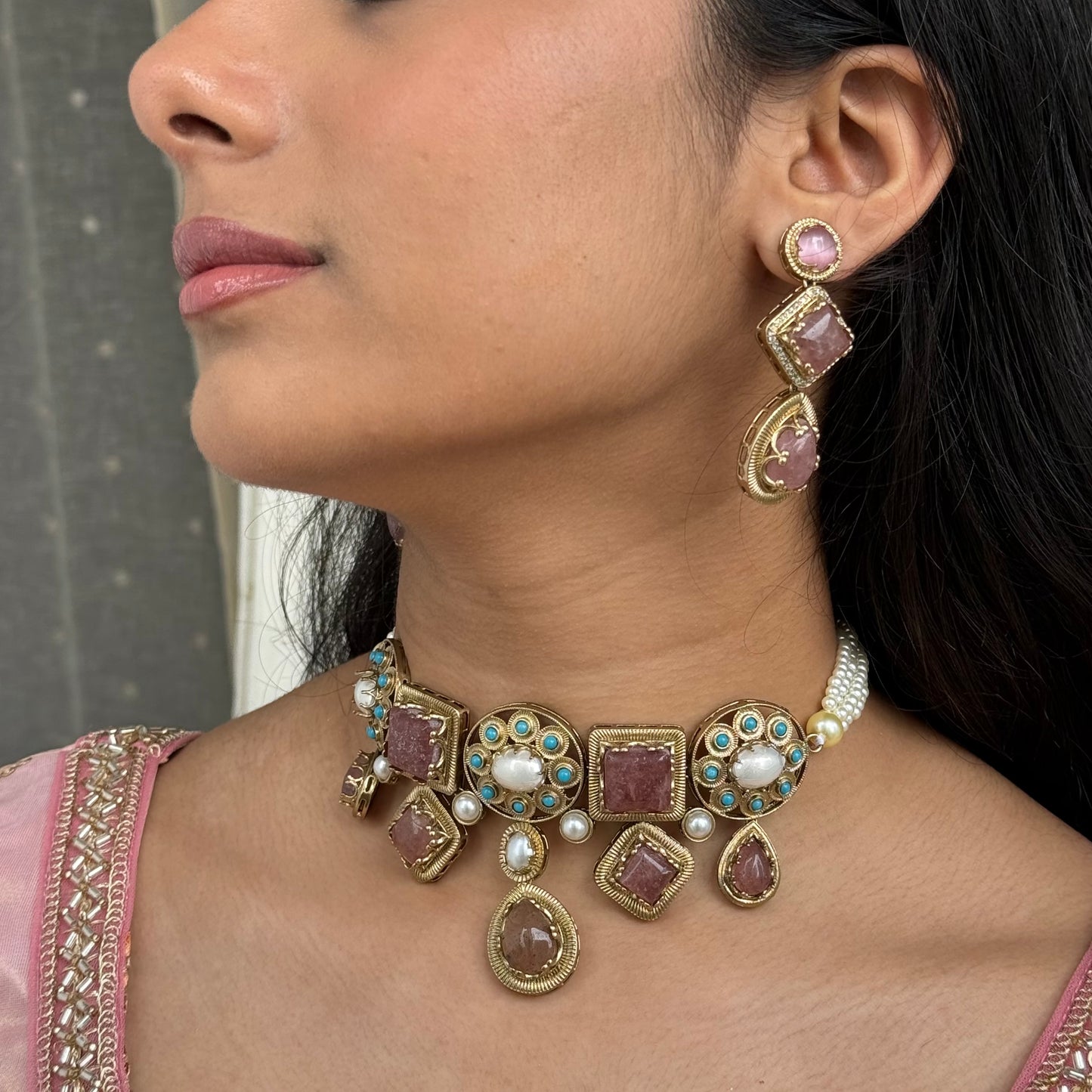 Gulnaar Pearl Necklace Set