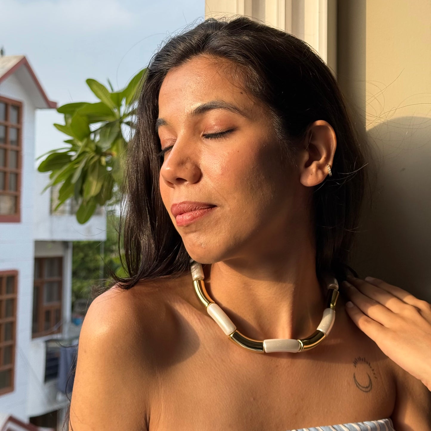 Metal Pop Acrylic and Alloy Neckpiece