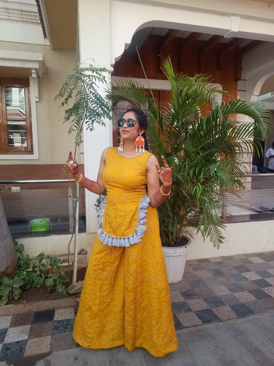 Dulhe ki Bhabhi
