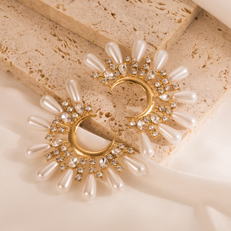 Celeste Pearl & Rhinestone Metal Studs