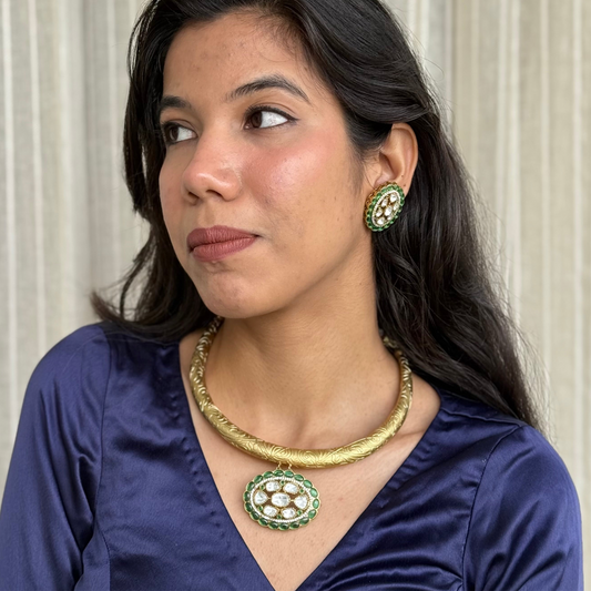 Juhi Emerald Moissanite Necklace Set