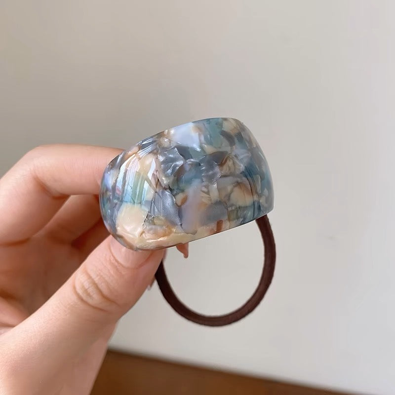 Gloss Loop Acrylic Hair Tie