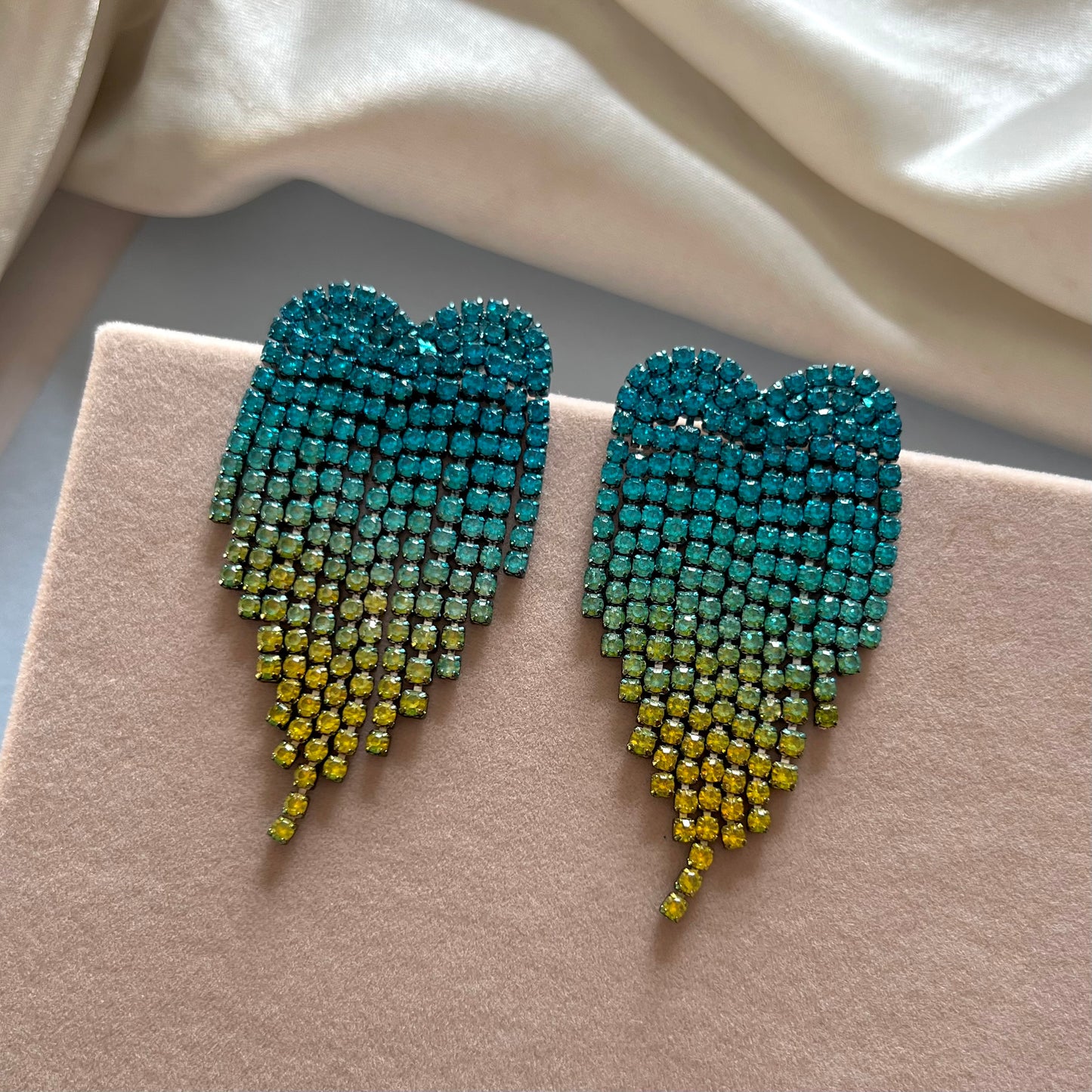 Ombré Heart Rhinestone Earring