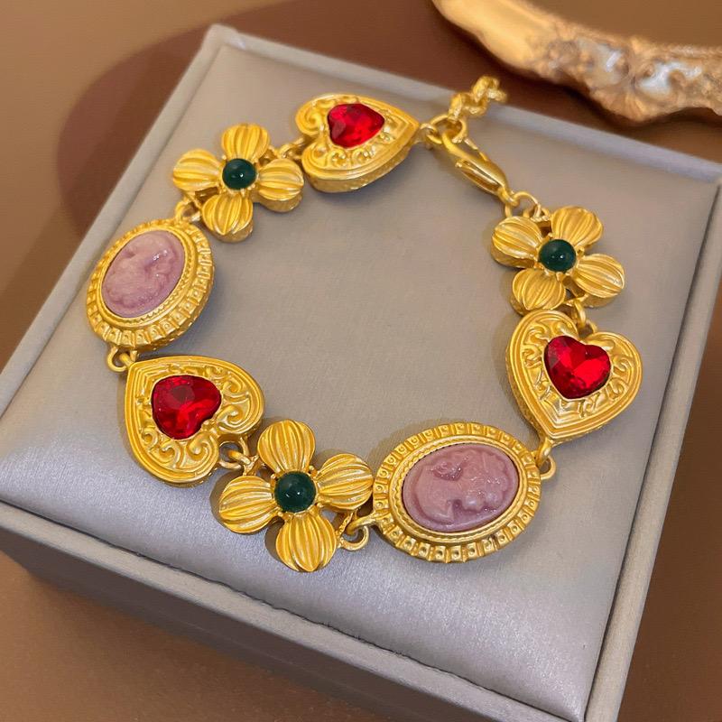 European Vintage Metal Necklace