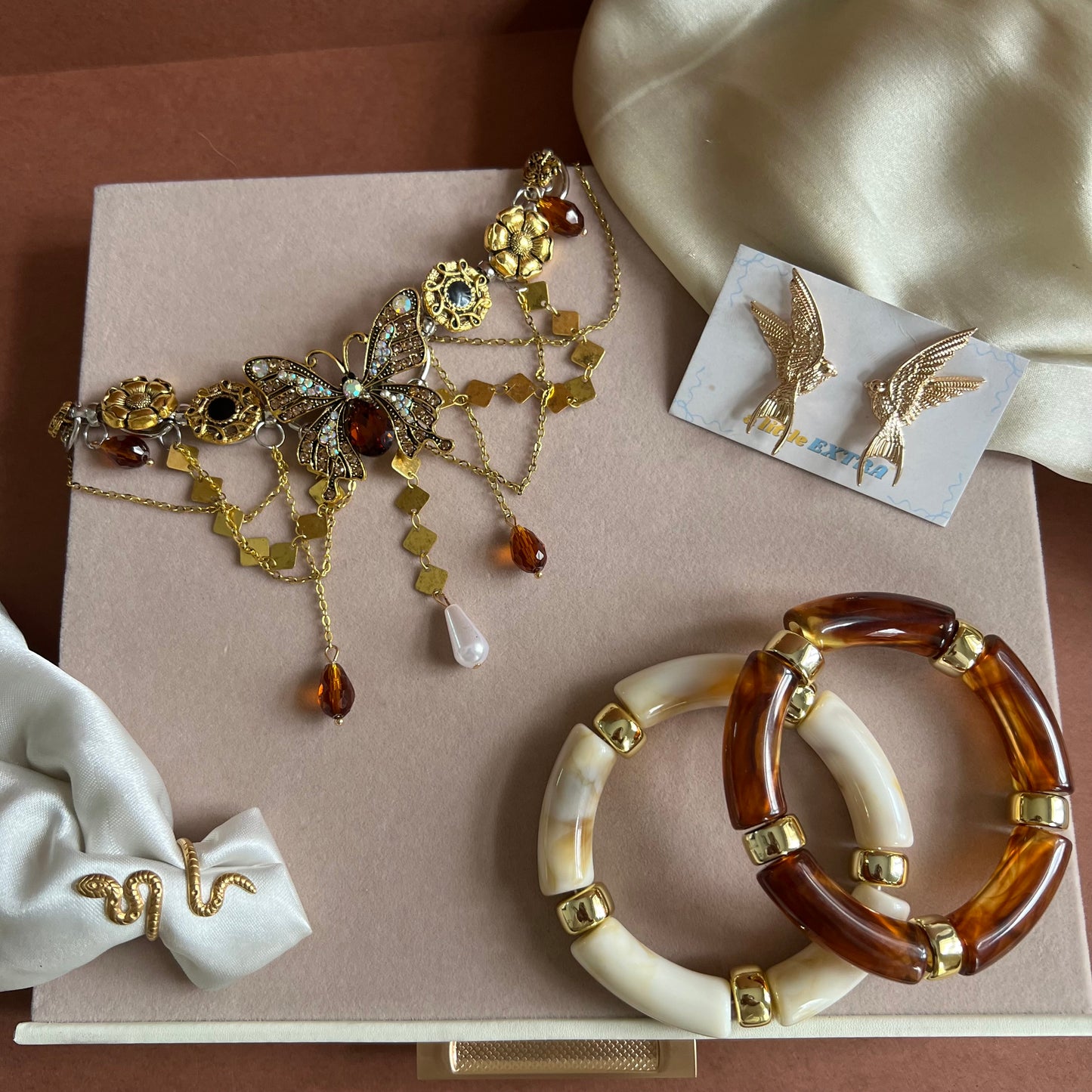 Vintage Gold Hamper