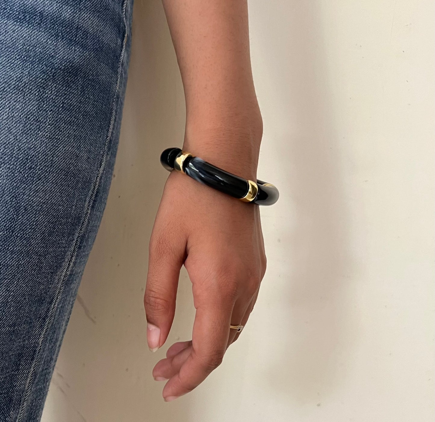 Retro Black Acrylic Bracelet