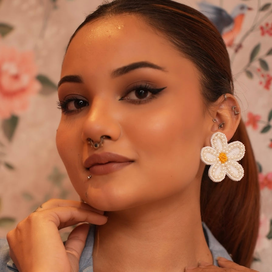 Daisy White Flower Beaded Earrings