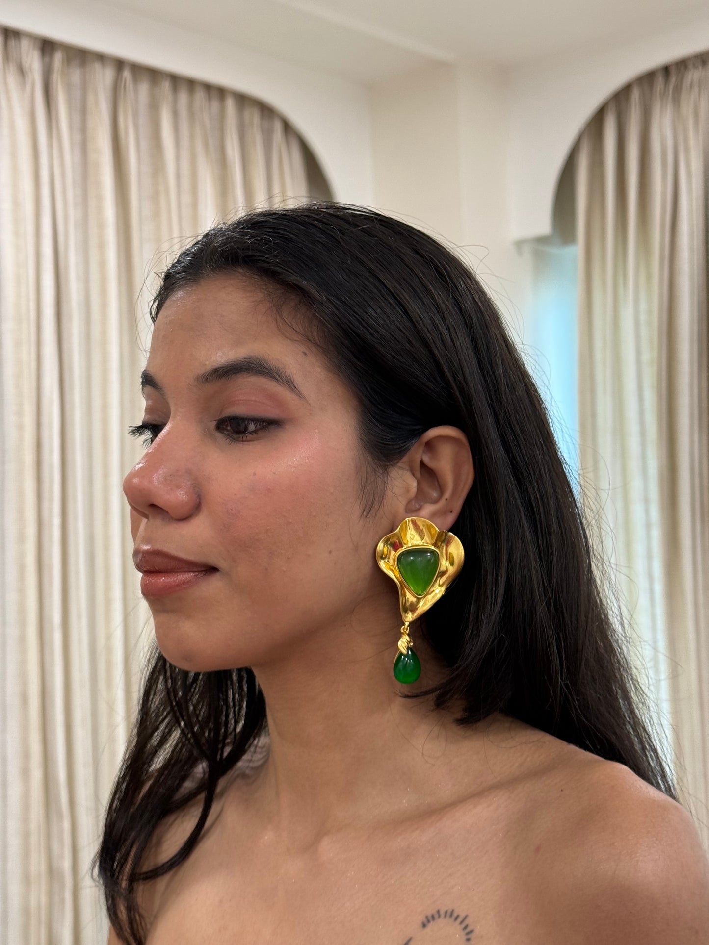 Emerald Dewdrop Earrings