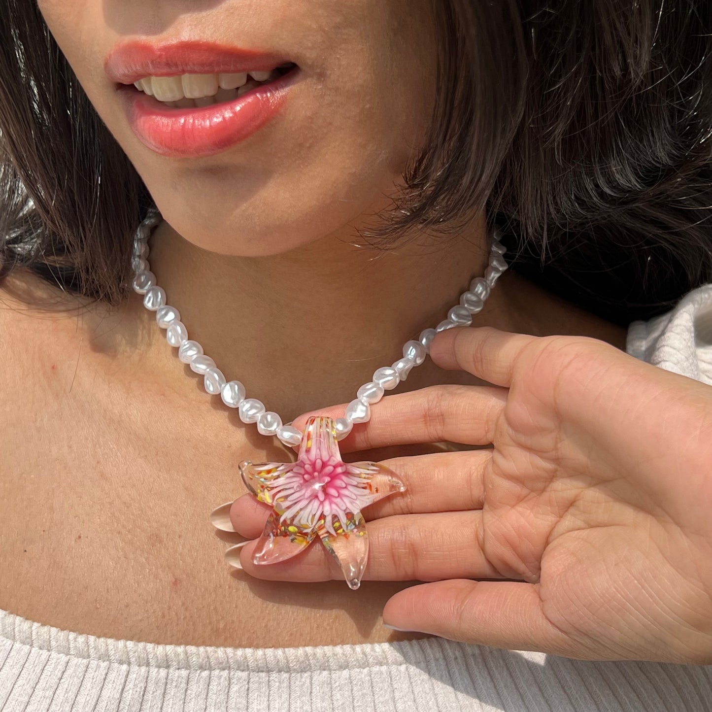 Bloom Resin Pearl Necklace