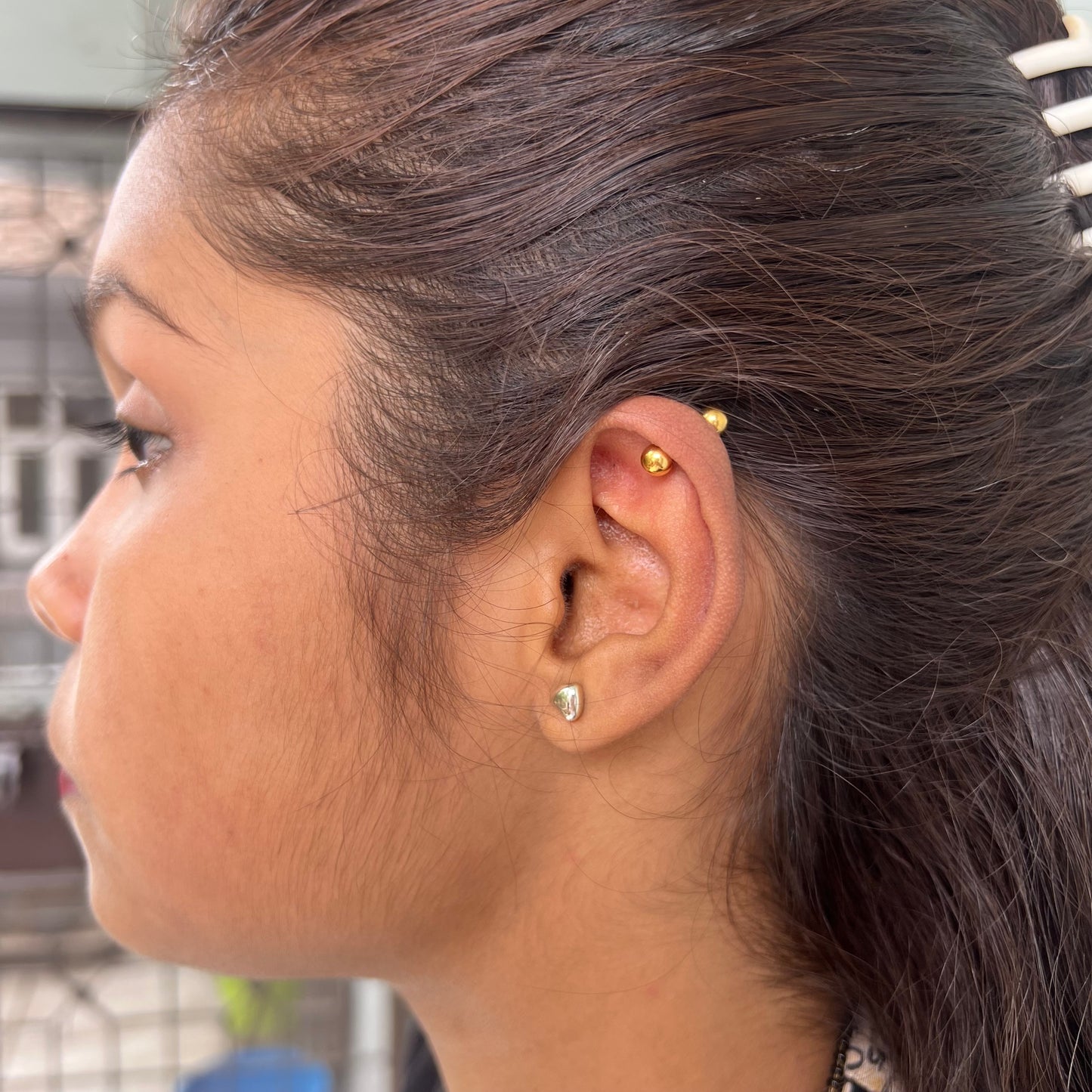 Glow Dot Single Ear Earring