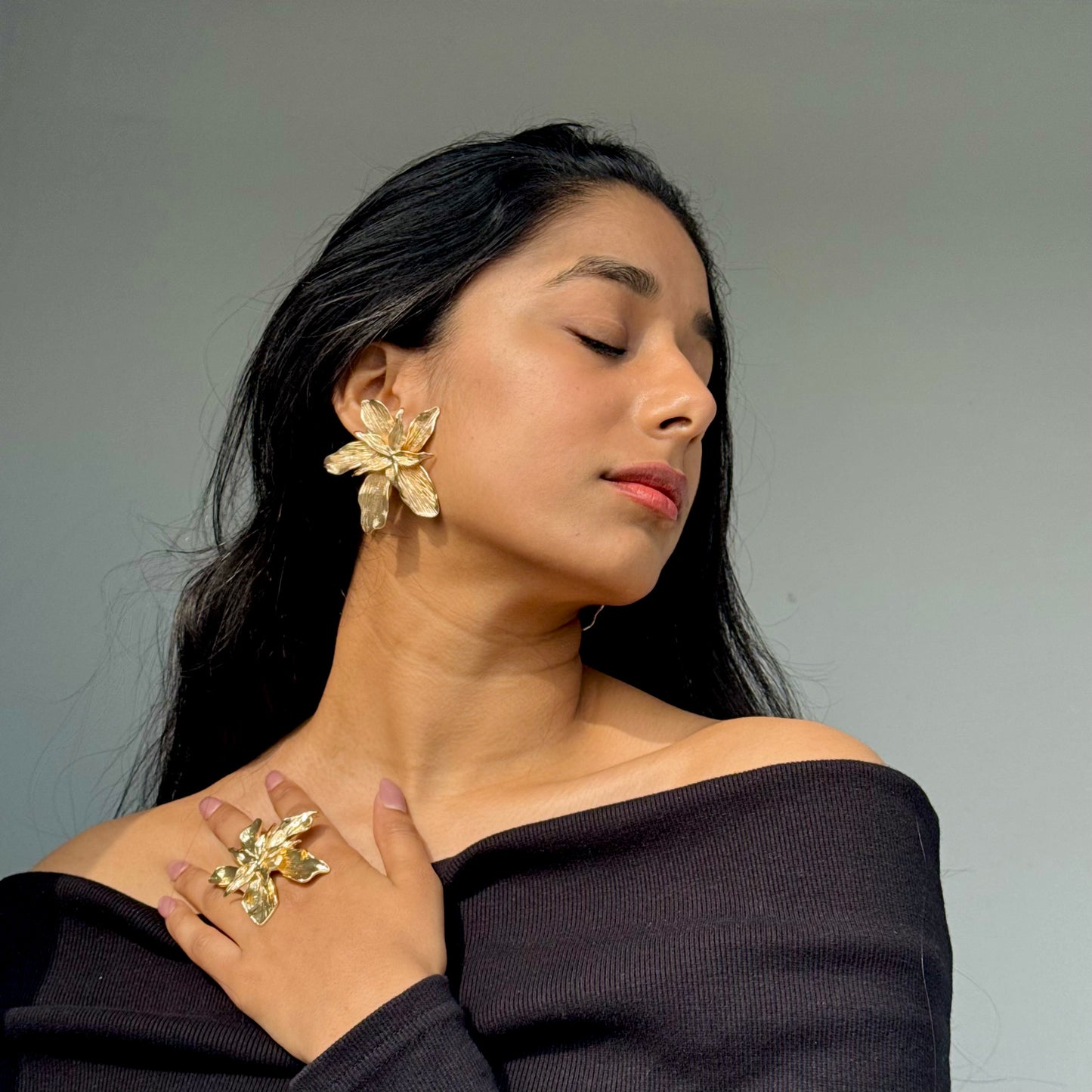 Romania Statement Flower Gold Combo (Earring+Ring)