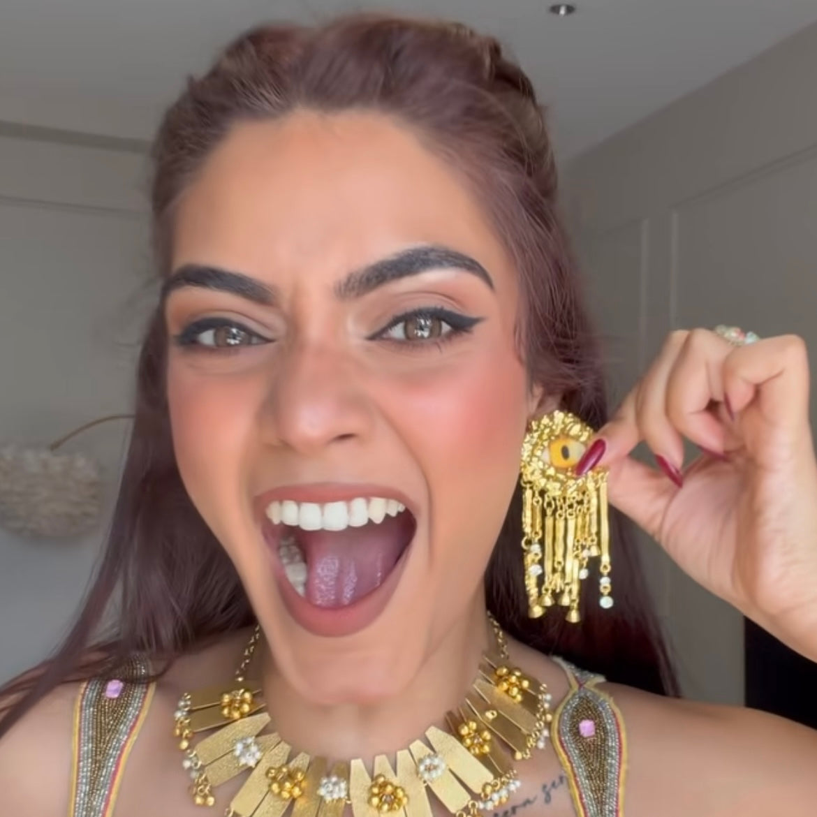 Eyes on You Gold Metal Earring