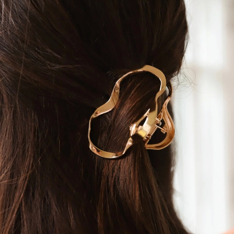 Olive Metal Claw Clip