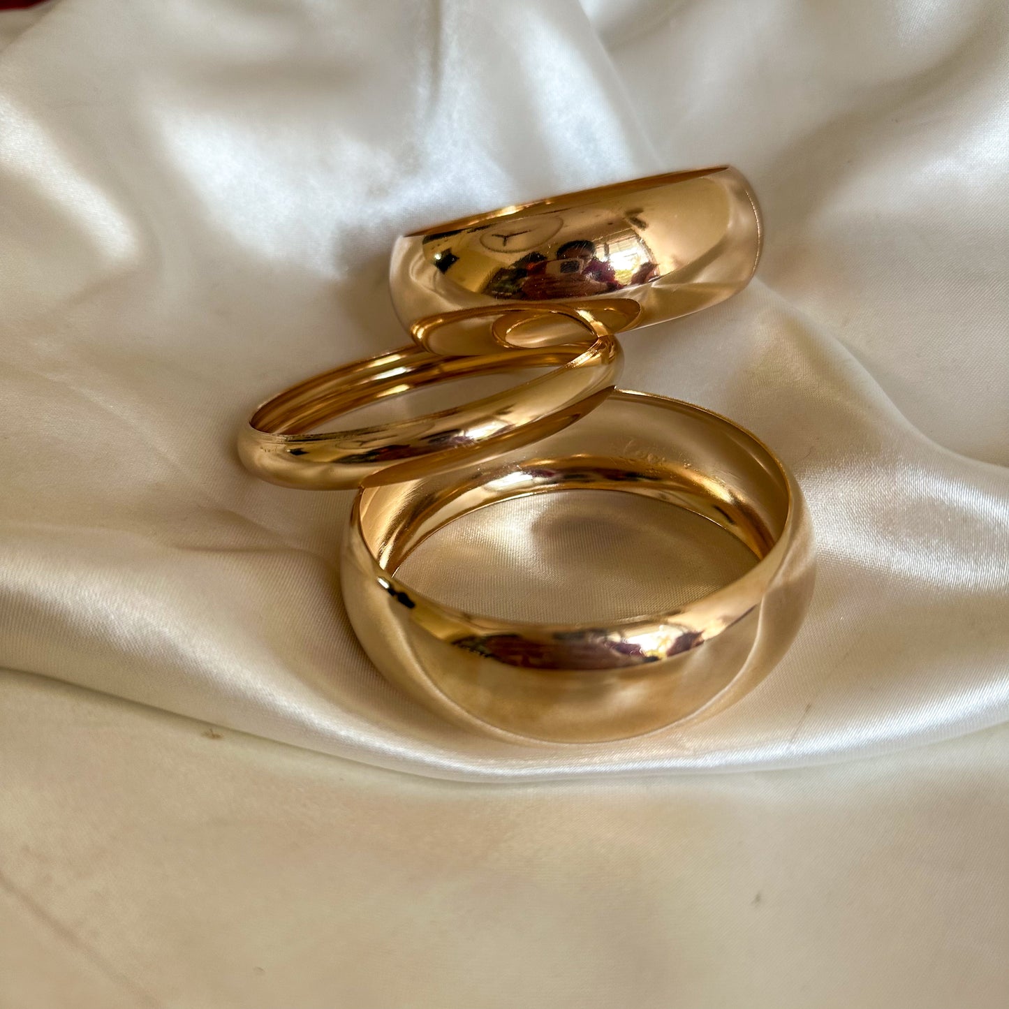 Sanya Bangles (set of 3)