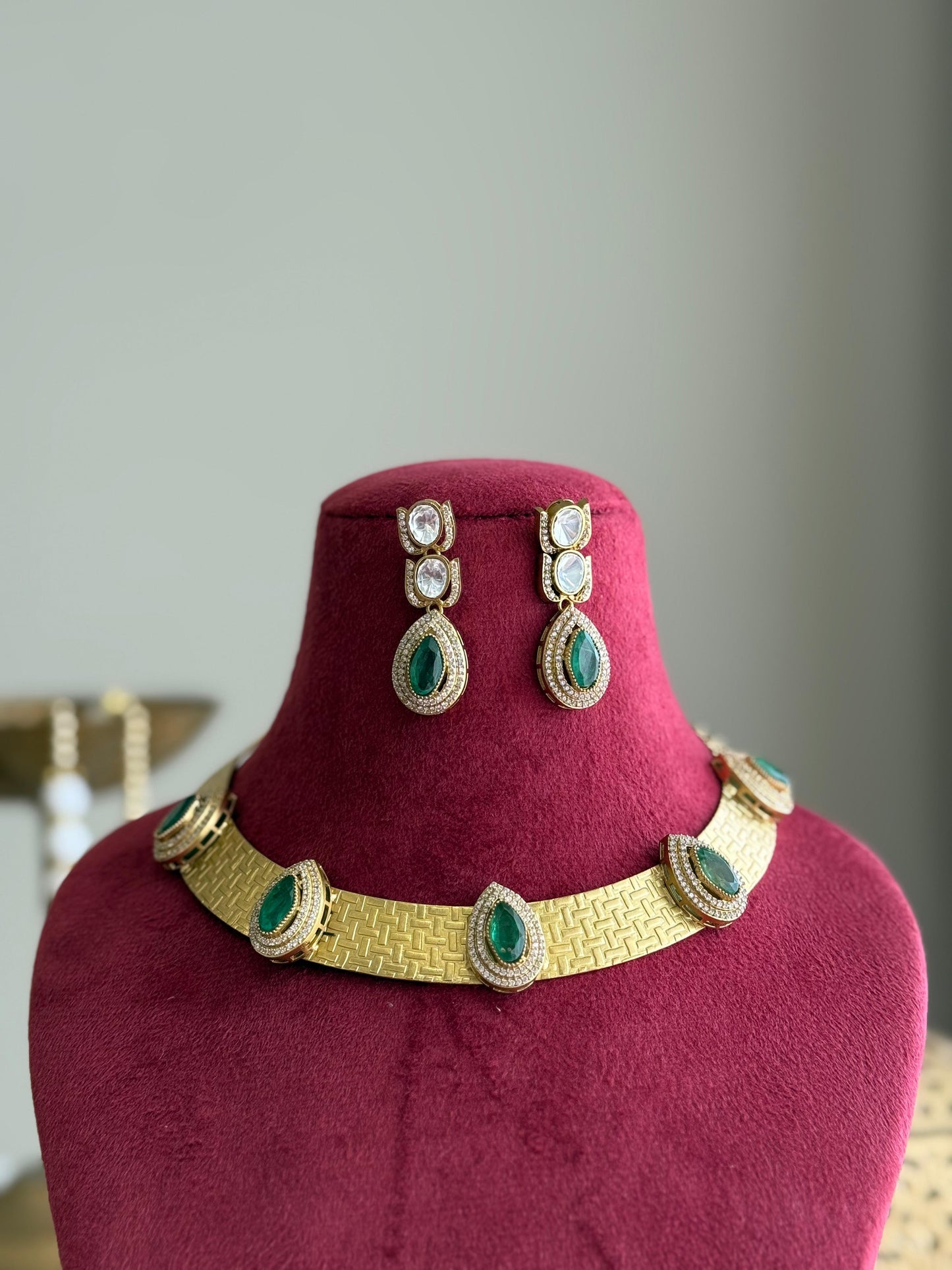 Jodha Emerald Handcrafted Brass Set