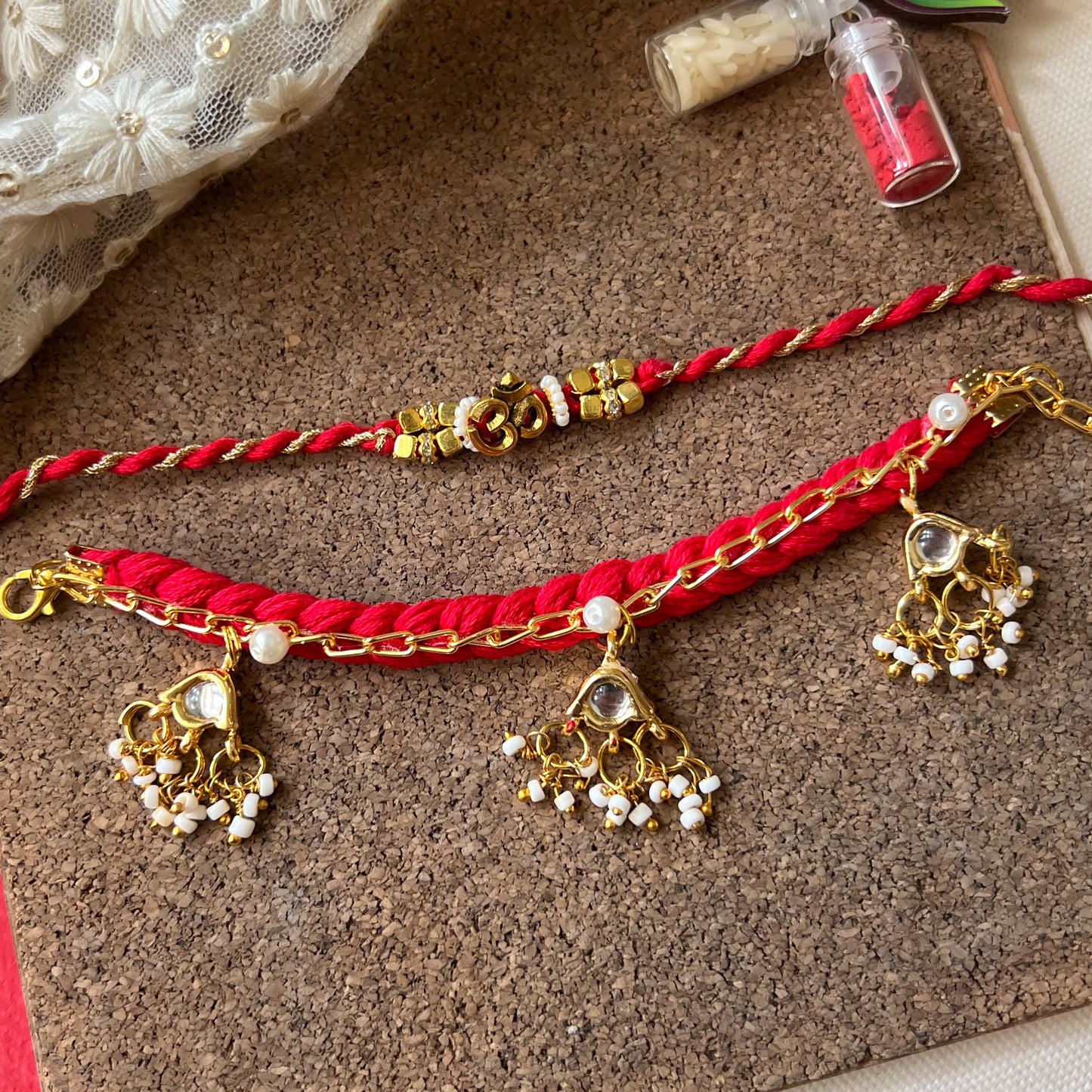 Om Bhai-Bhabhi Rakhi & Lumba Set