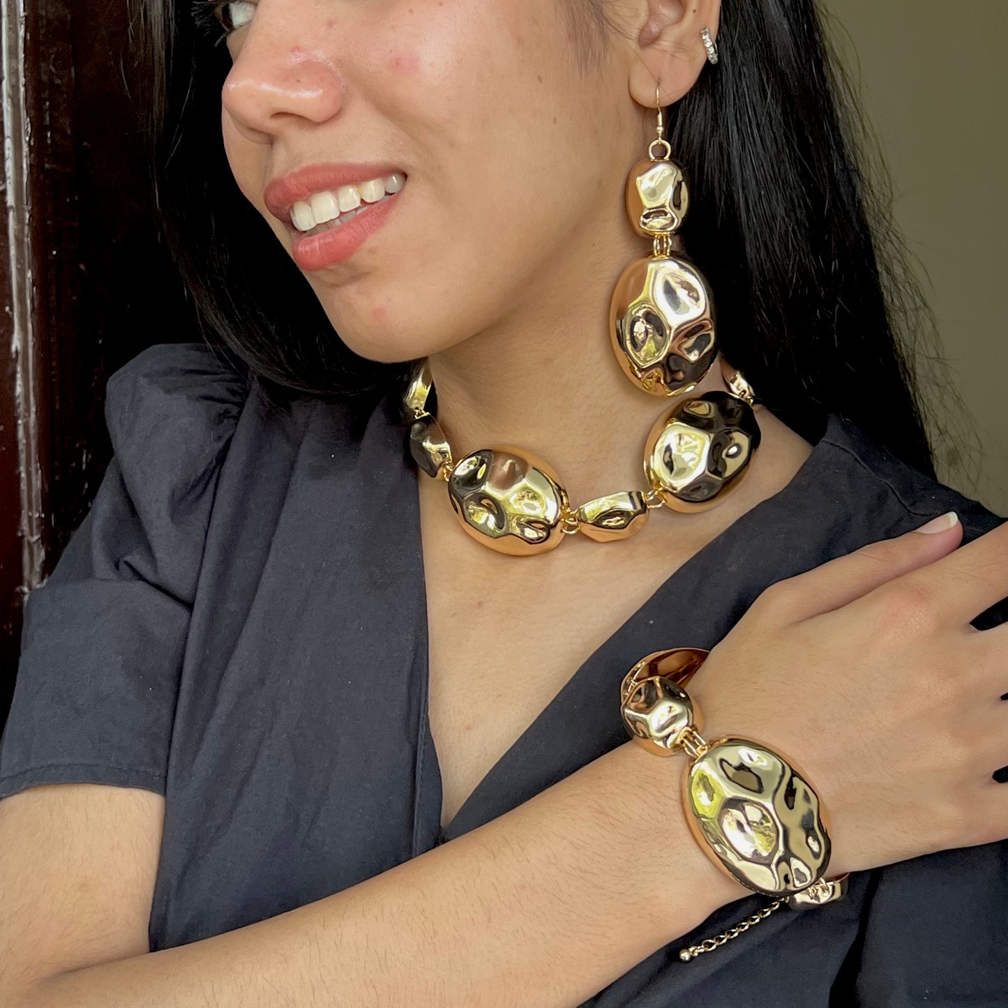 Geometric Gold Bold Statement Set