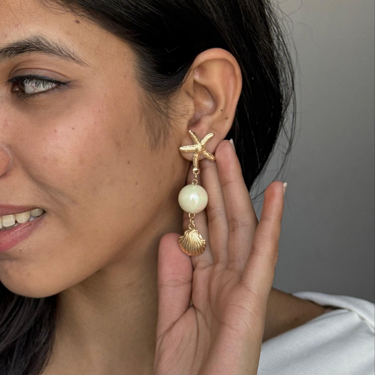 Beachy Shell Pearl Drop Metal Earring