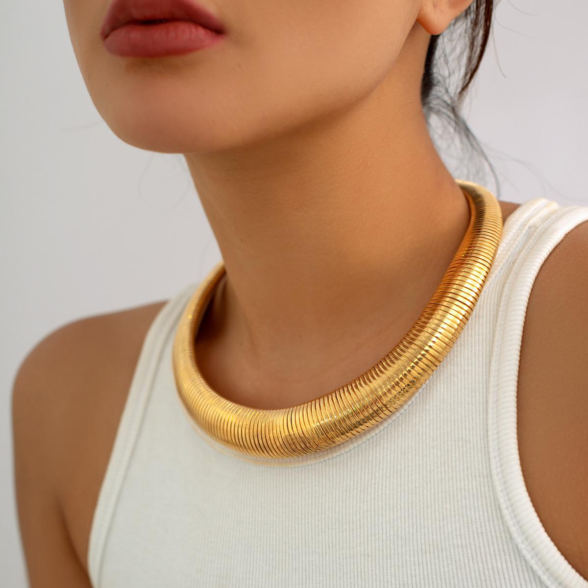 Glow Getter Alloy Neckpiece