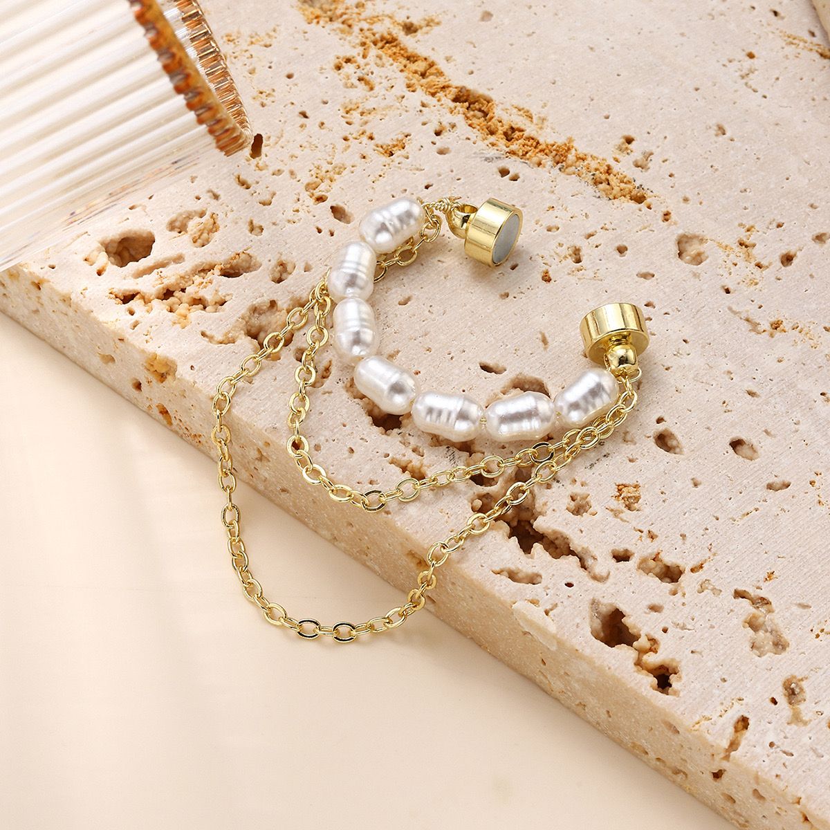 LuxePearl Magnetic One Side Ear Cuff