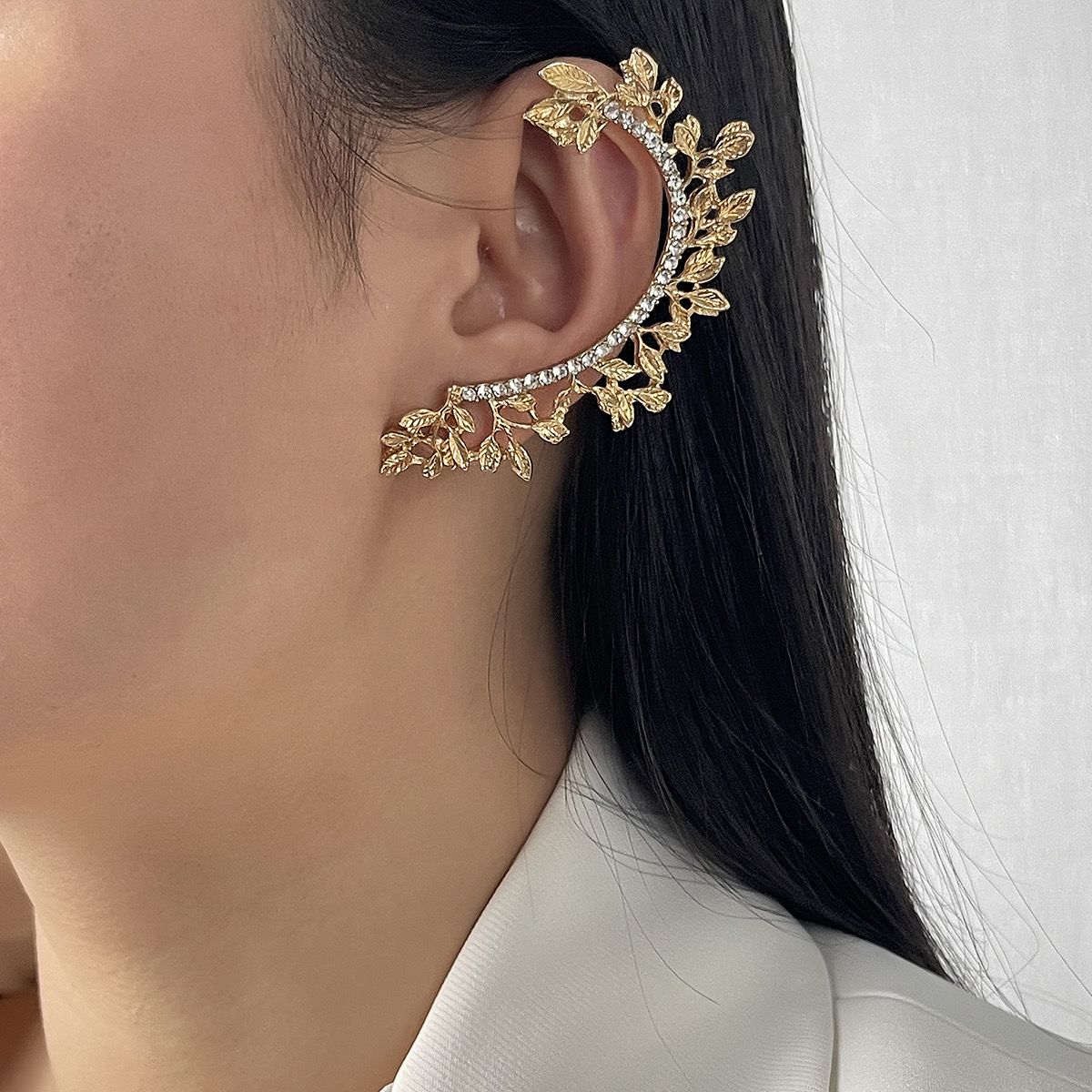 Aura Leaf Ear Cuff (One Sided)