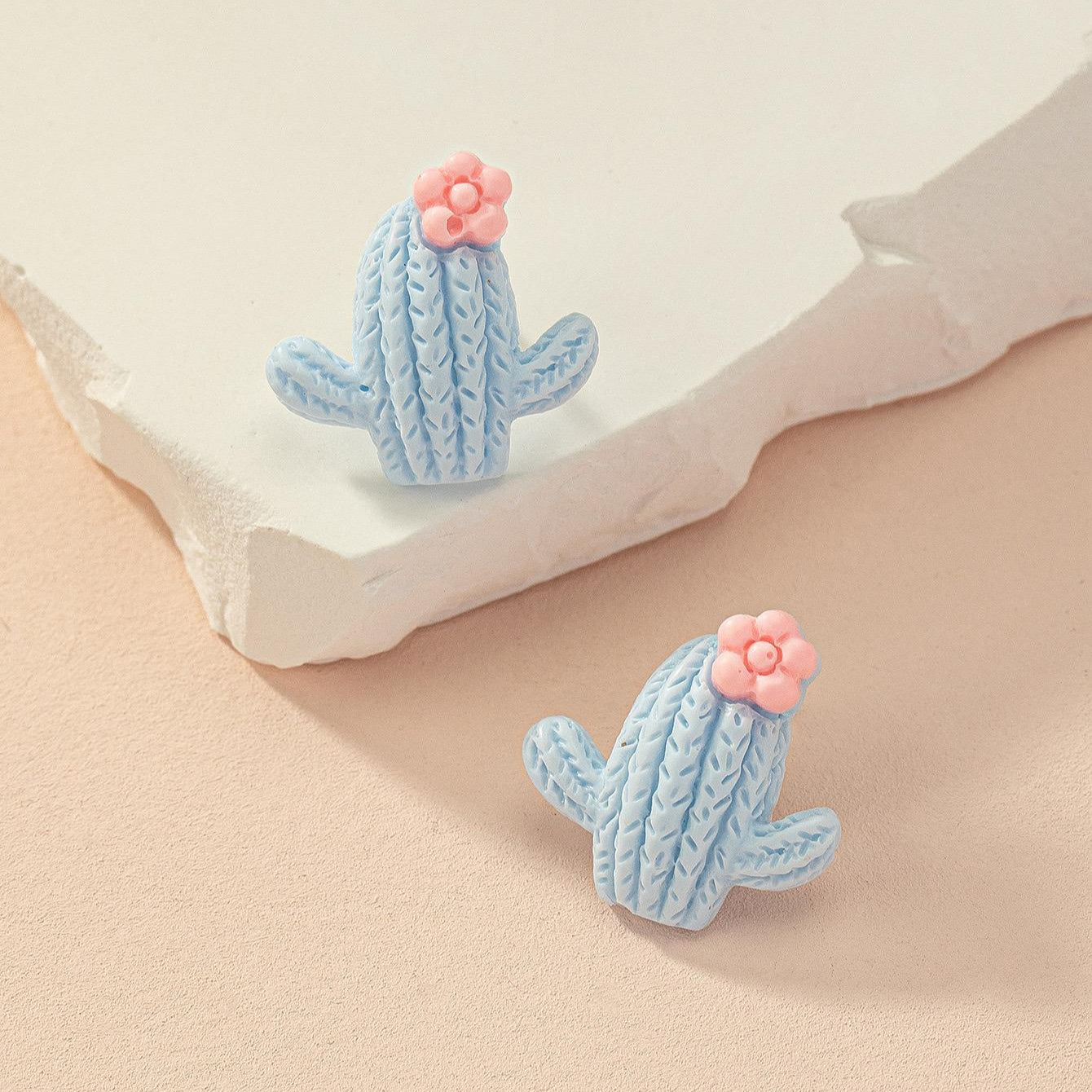 Cactus Acrylic Studs