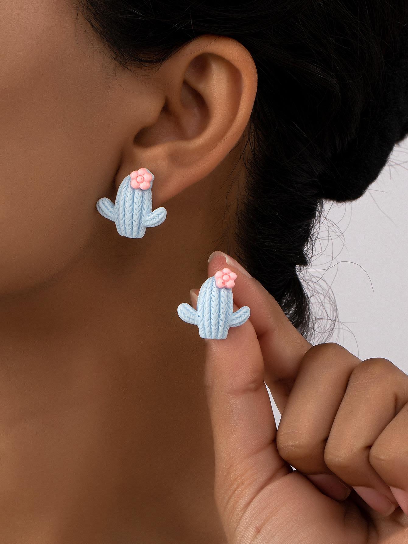 Cactus Acrylic Studs