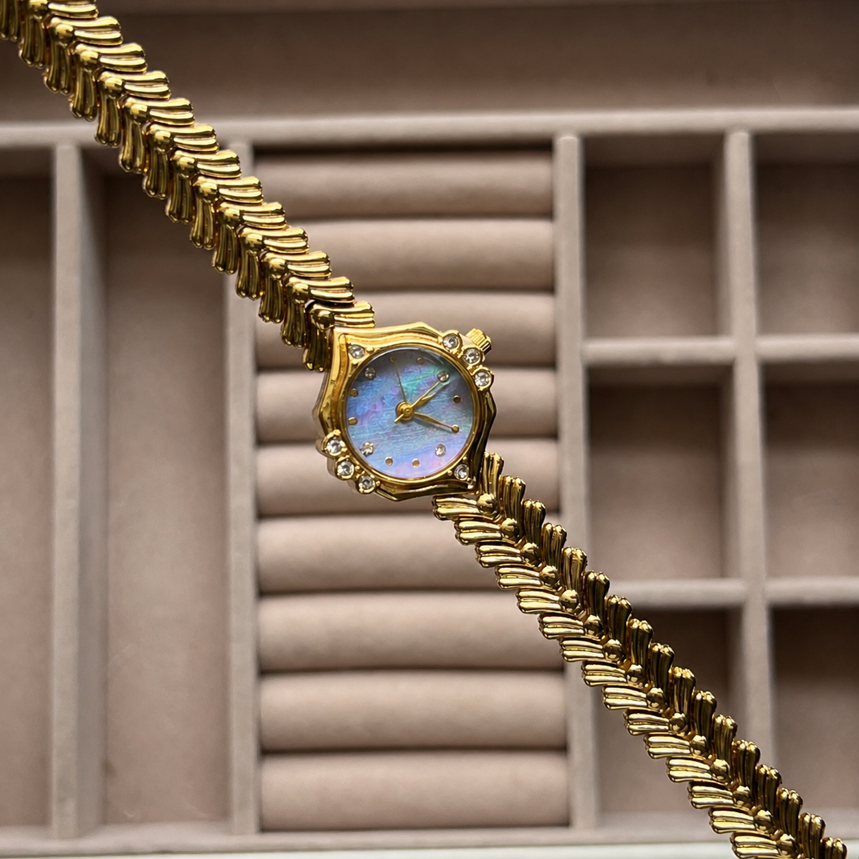 Golden Hour Watch