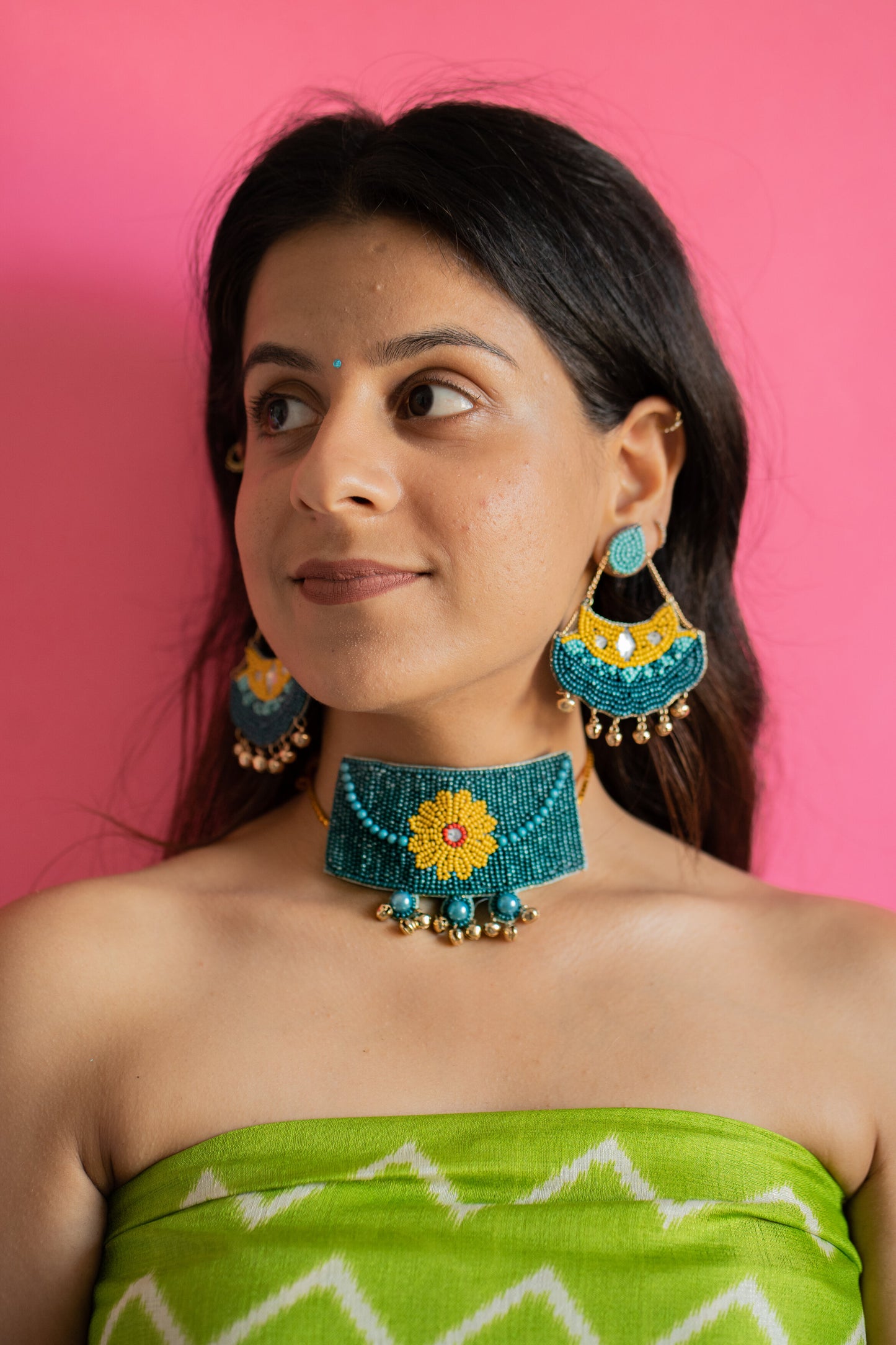 Kaya Choker (Without earrings)