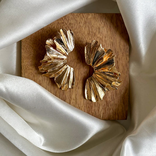 Kim Classic Vintage Gold Earrings