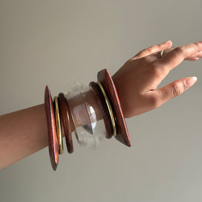 Peri Wooden & Resin Stack
