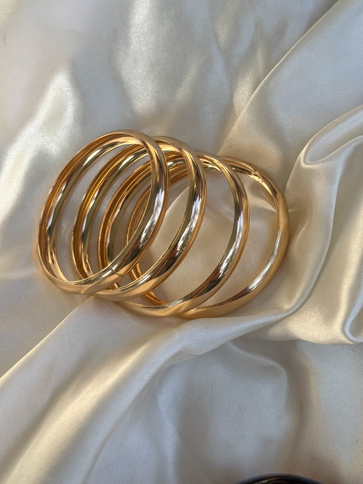 Sunehri Bangles ( set of 4)