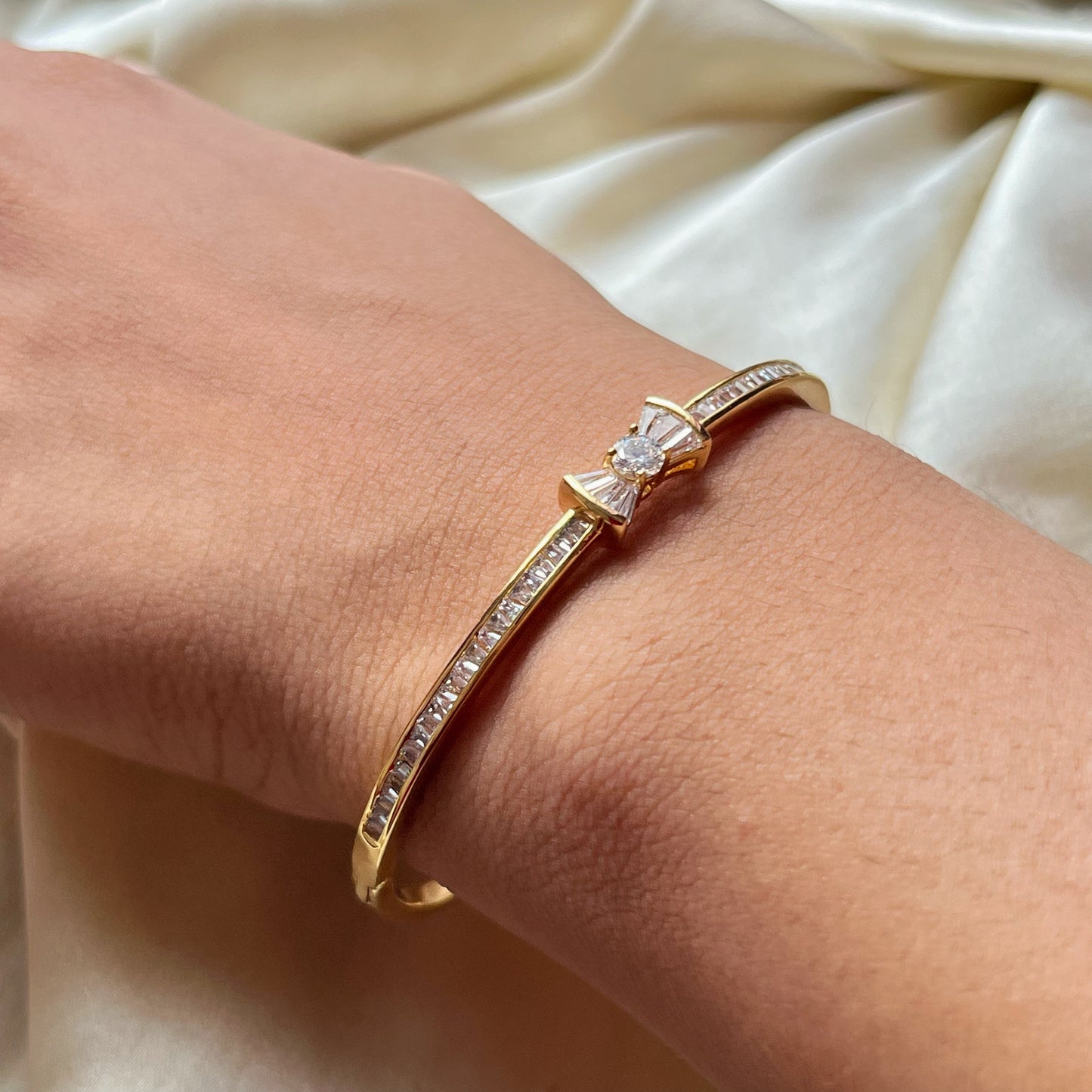 Crystal Bow Stainless Steel Gold Bracelet