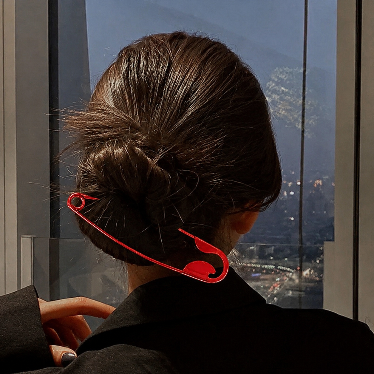 Viral Safety Pin Hair Clip