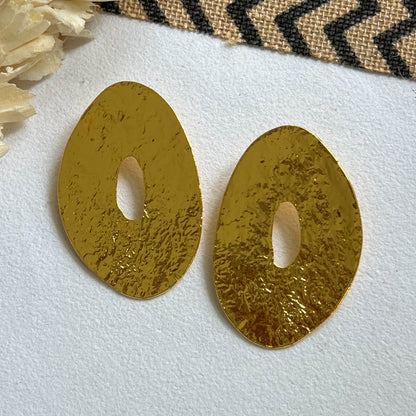 Zaraa Oval Alloy Earrings