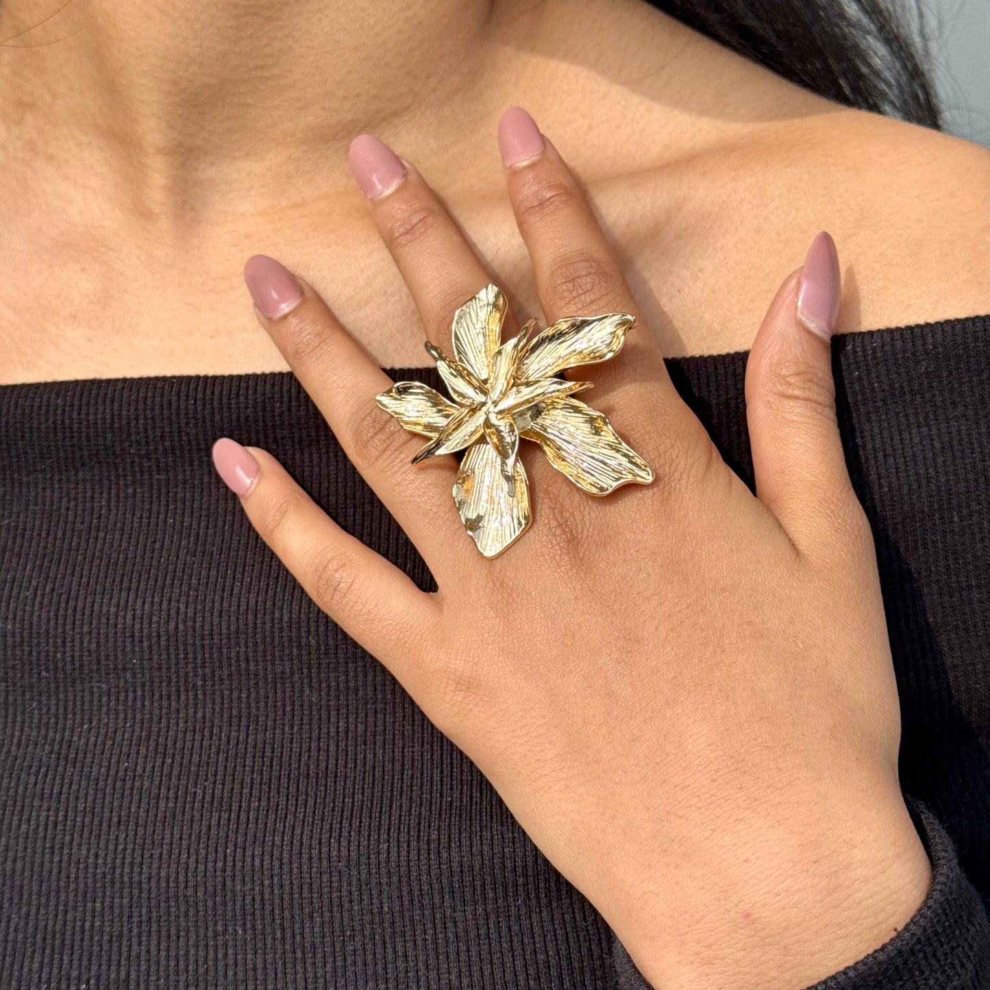 Romania Statement Flower Gold Ring