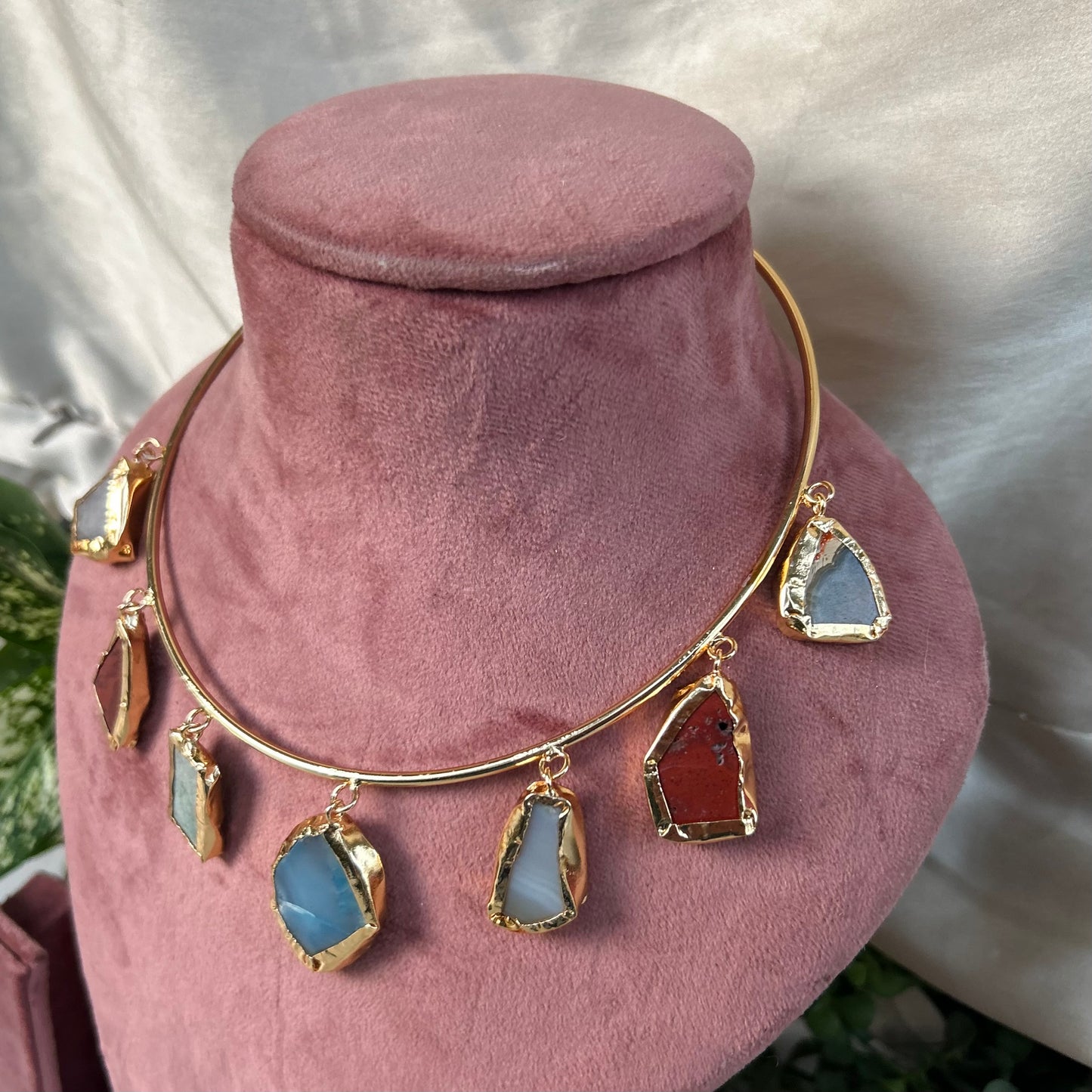 Rose Gold Stones Neckpiece