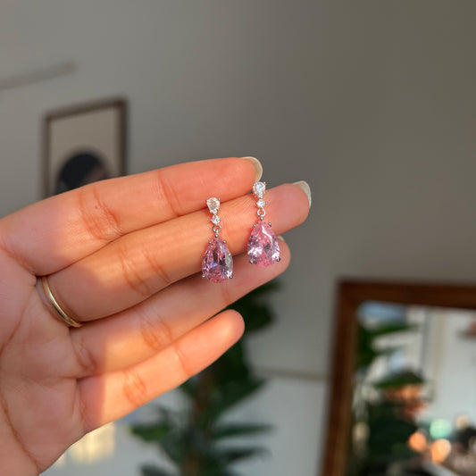 Rosé Glow Rhinestones Drop Earring