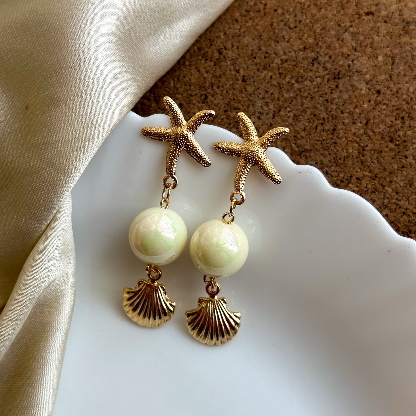 Beachy Shell Pearl Drop Metal Earring