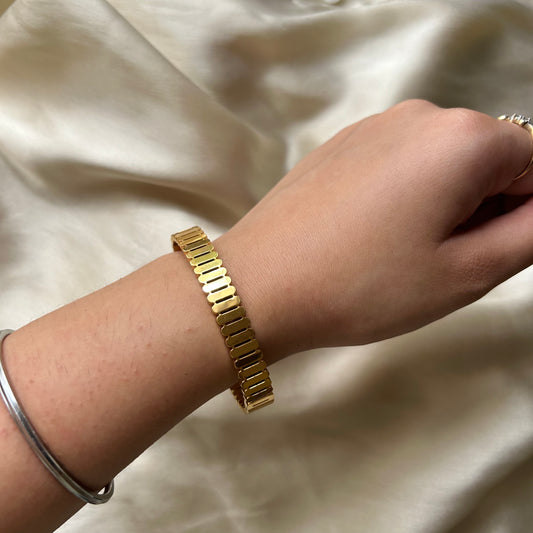 Valeria Gold Stainless Steel Anti Tarnish Bracelet