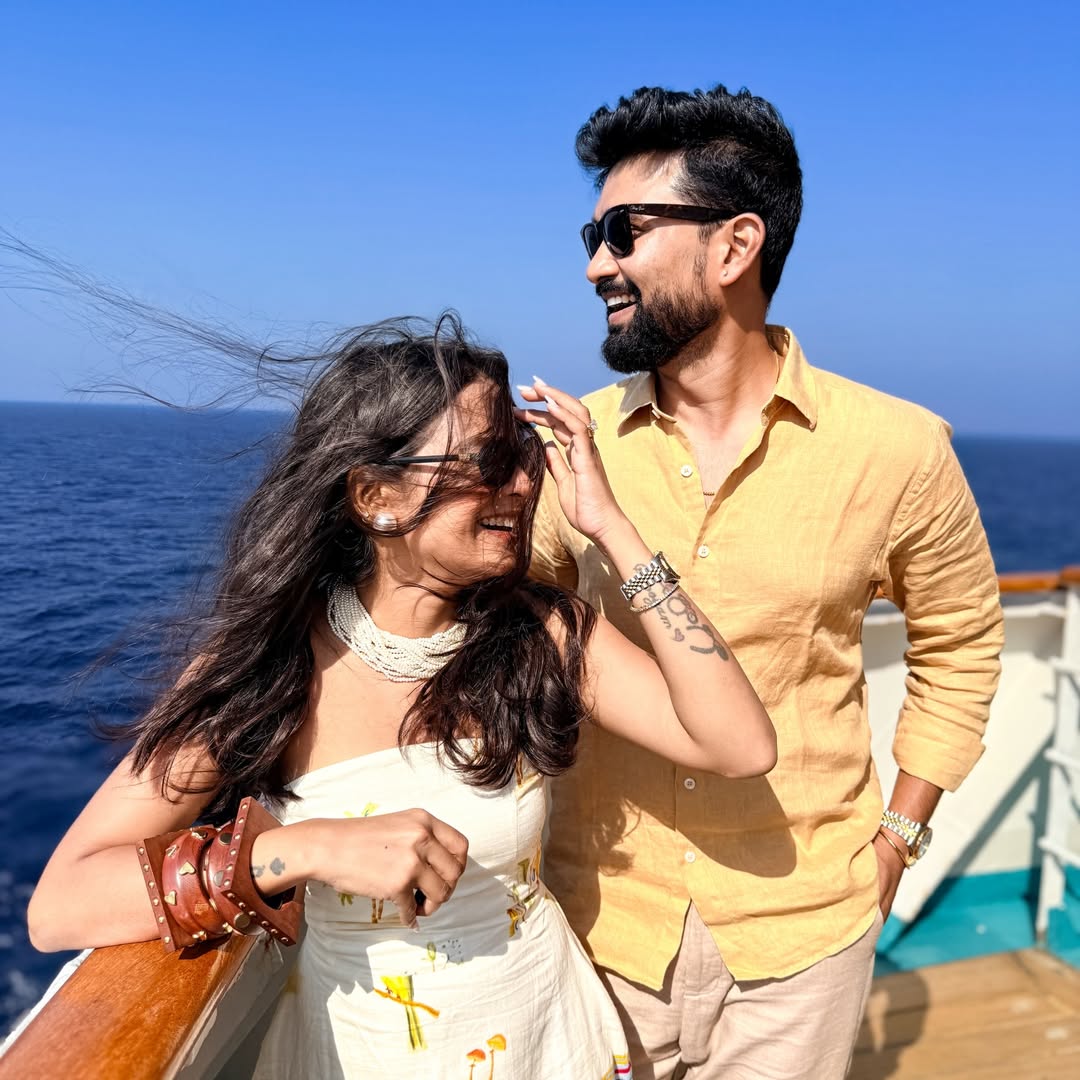 Swoyam Handmade Wooden Stack