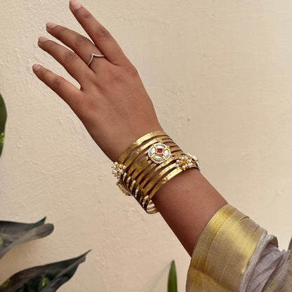 Izara Kundan Handcuff
