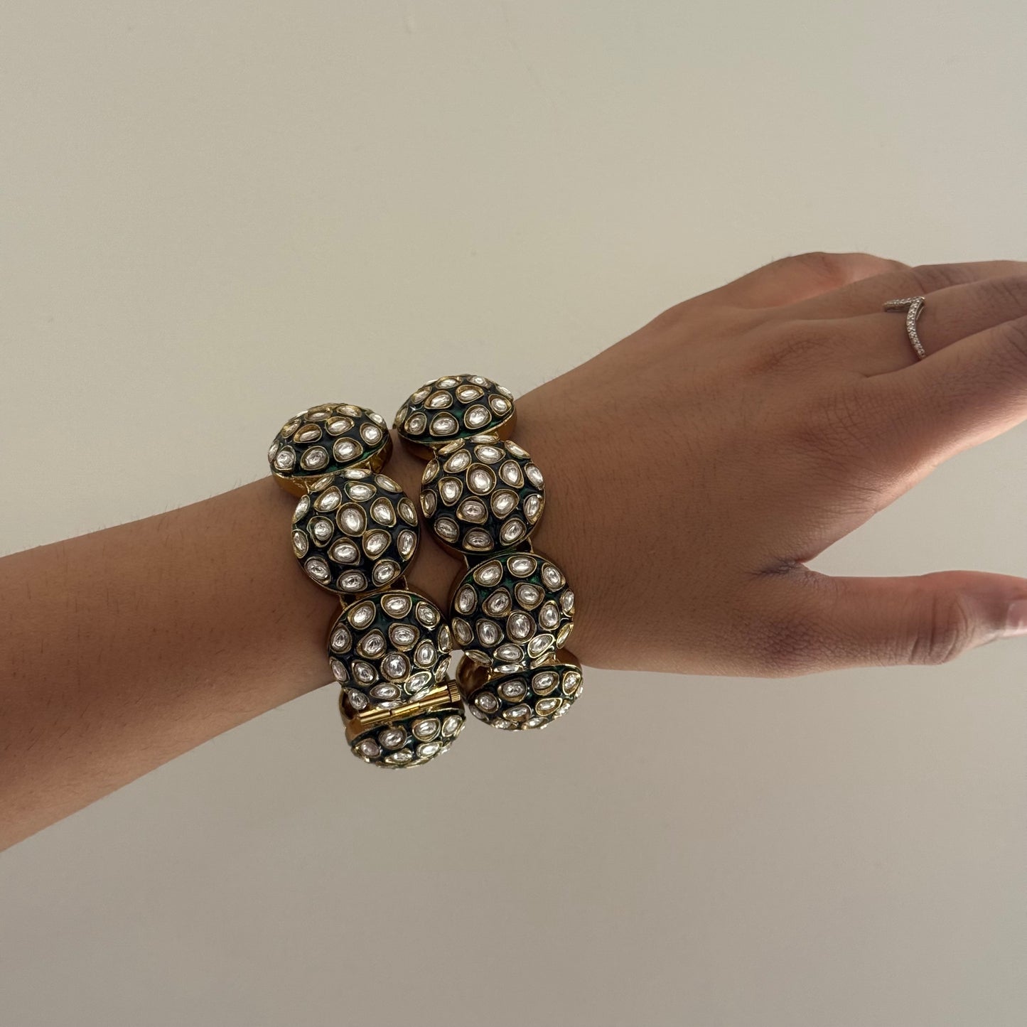 Ananta Heritage Single Bangle